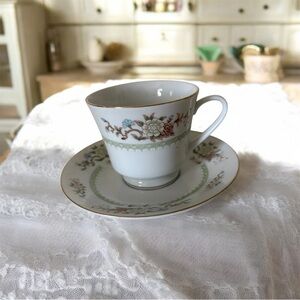 Vintage Made in China Porcelain White Brown Flowers Tea Cup & Saucer